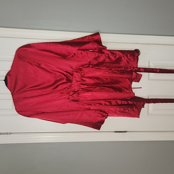 Victoria Secret Rub red satin robe - Picture 3 of 5